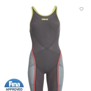 Arena Carbon Ultra Open Back Powerskin Tech Swimming Suit - size 28(US)